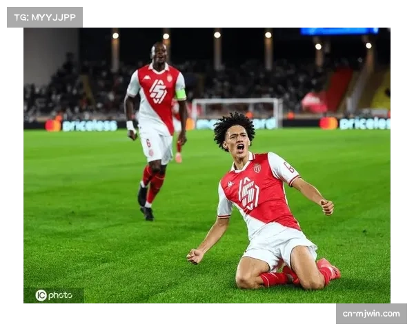 欧冠联赛阶段第二轮总进球四十五粒,平均每场二点八球 欧冠联赛阶段第二轮总进球四十五粒,平均每场二点八球